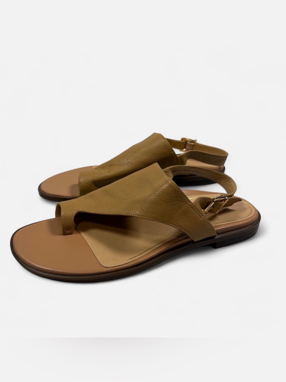Vionic Ella Tan Leather Slingback Toe-Loop Sandals, size US 8.5W, UK 6